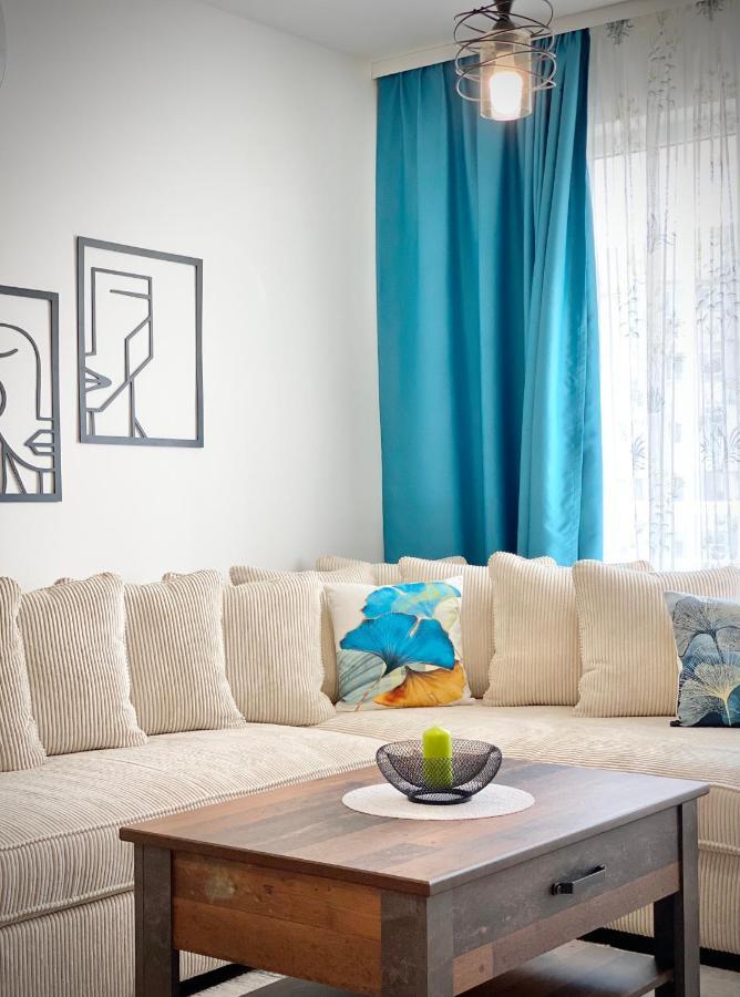 Colourful Apartment For 4 Guests And Free Parking Stara Zagora Eksteriør billede